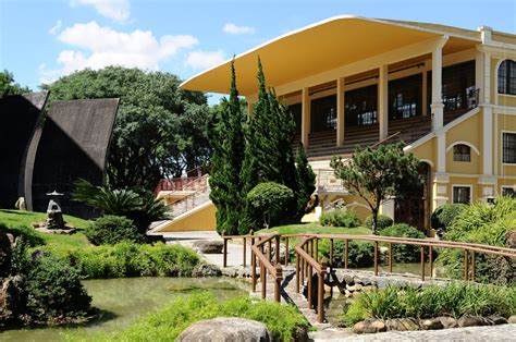 clube de corridas prado velho|Prédio da Tribuna e Concha Acústica .